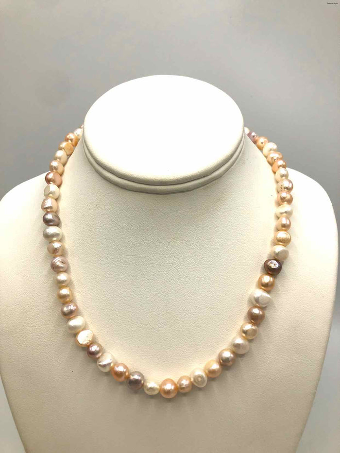 White Pink Pearl 18" Necklace