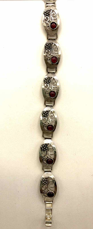 Sterling Silver Garnet Links Oval ss Bracelet