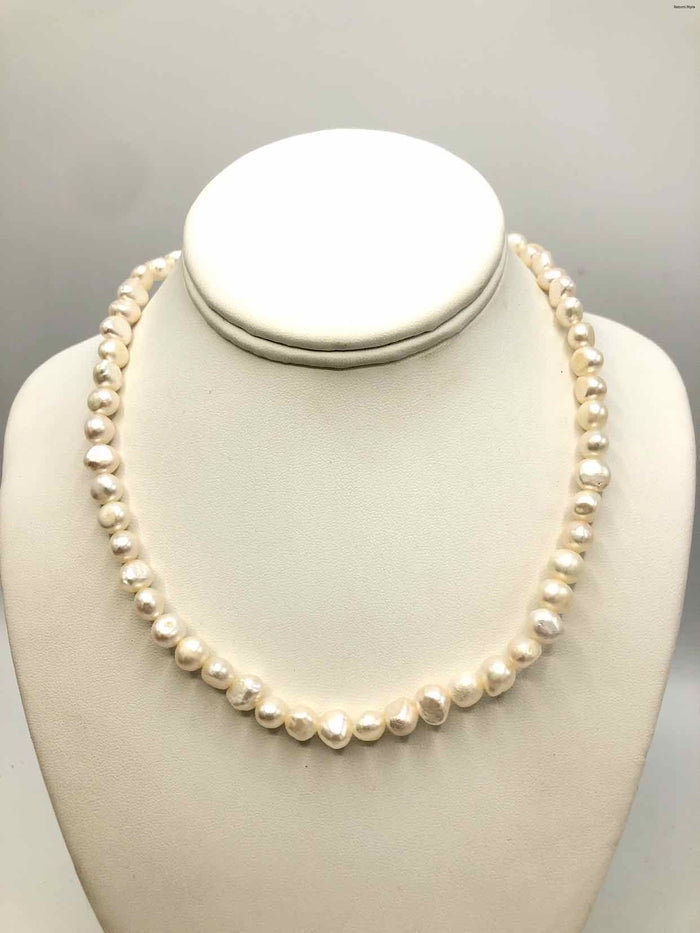 White Pearl 18" Necklace