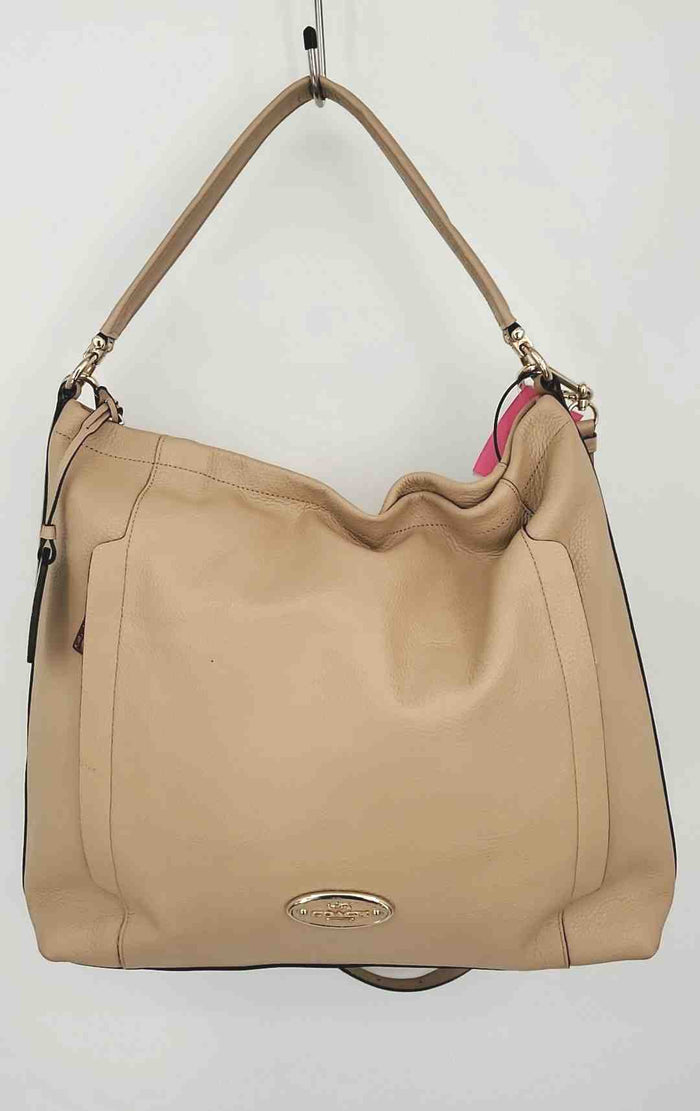 COACH Beige Pebbled Leather Pre Loved Shoulder Bag Purse